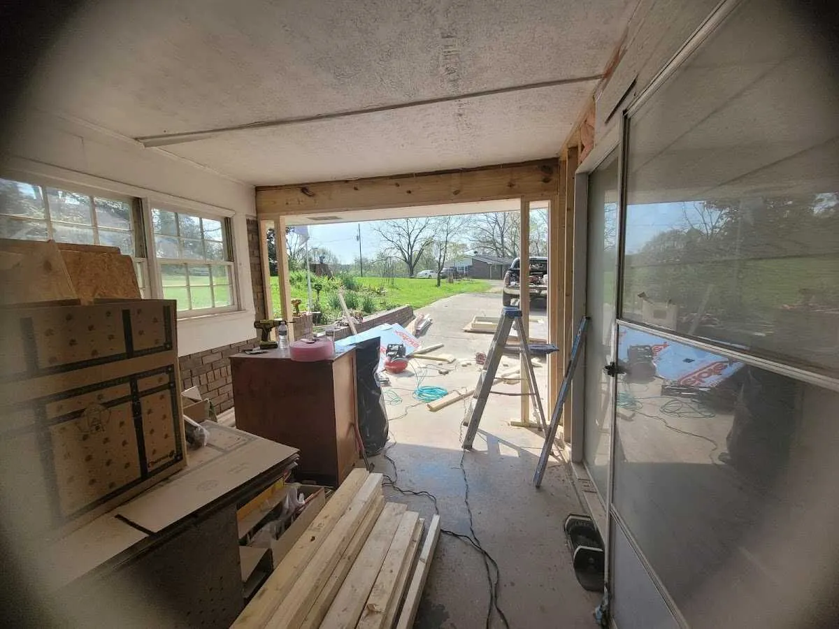 Air movers and dehumidifier for Drying & Dehumidification in Litchfield